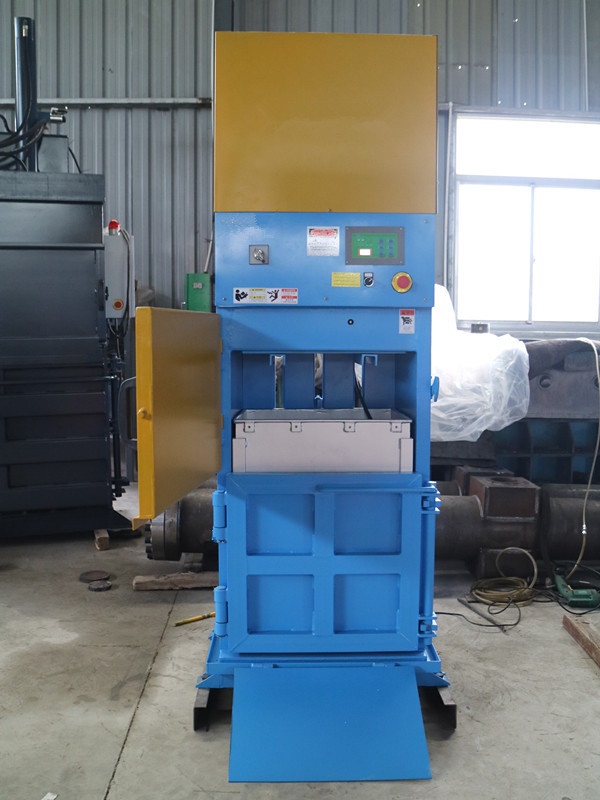 Marine Baler