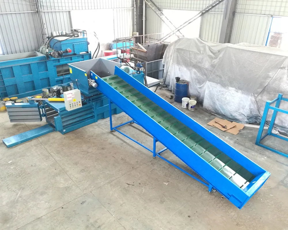 Horizontal hydraulic baler