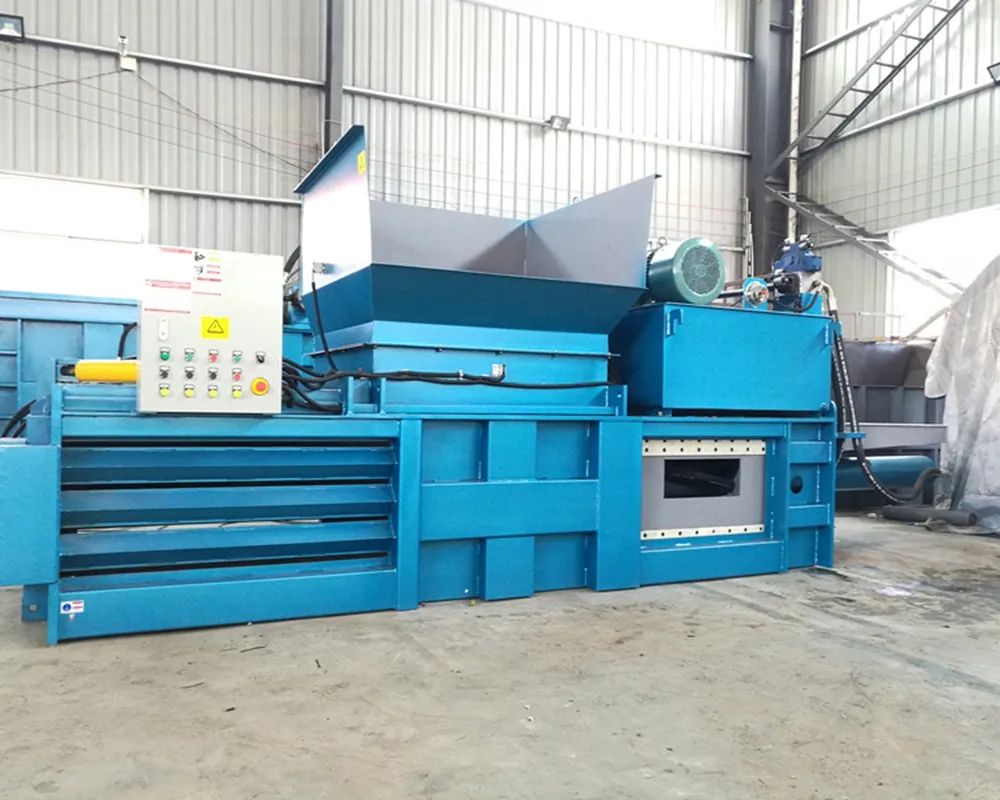 Horizontal semi auto baler