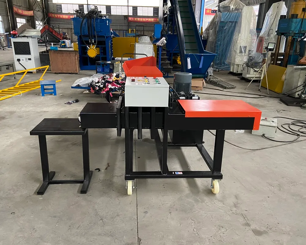 baler for rags and textiles
